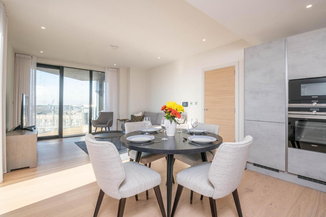 Modern Family Close To Victoria Station By Underthedoormat Lejlighed London