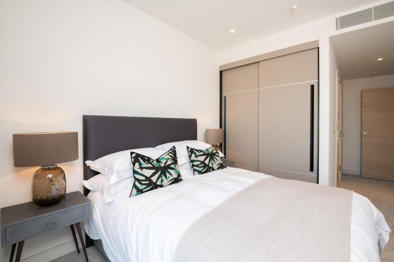 Modern Family Close To Victoria Station By Underthedoormat Lejlighed London