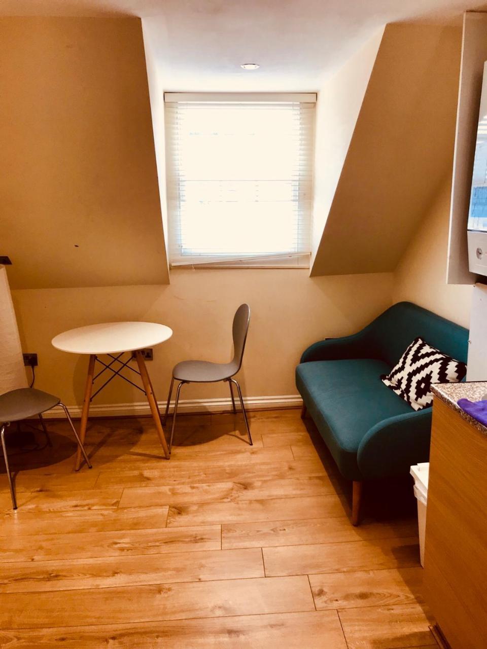 35 Swinton Street 3* London