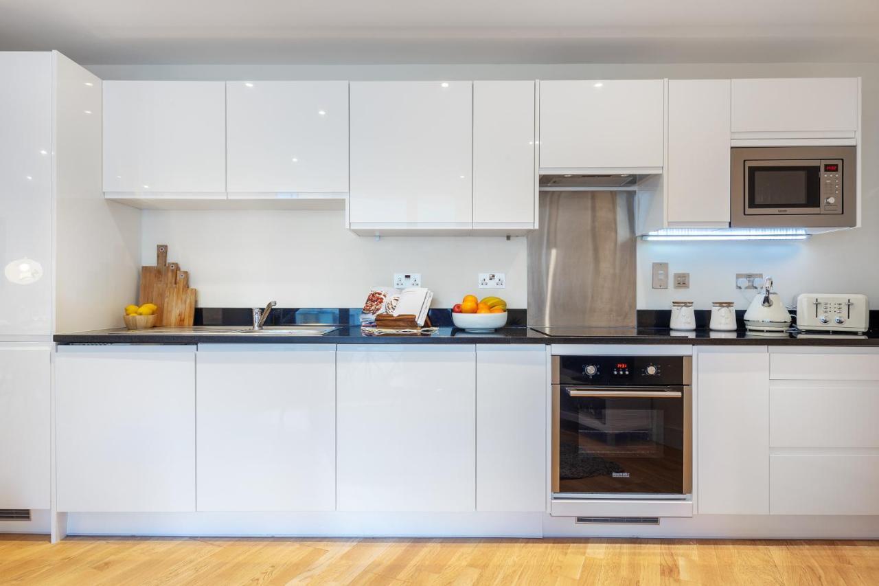 Mysquare Two Bedroom In Limehouse Apartment