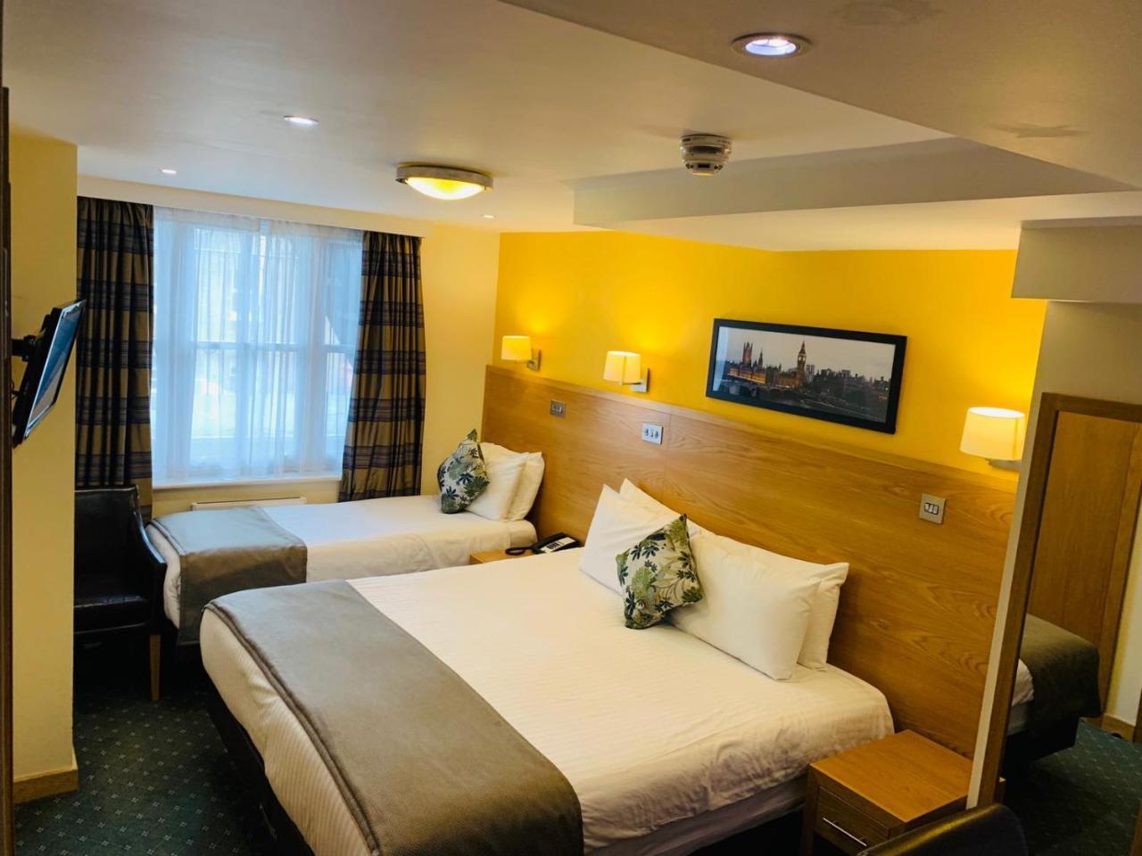 Regency Parkside Hotell