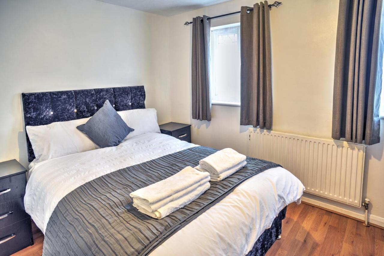 Stylish 2b House With Parking Lejlighed London