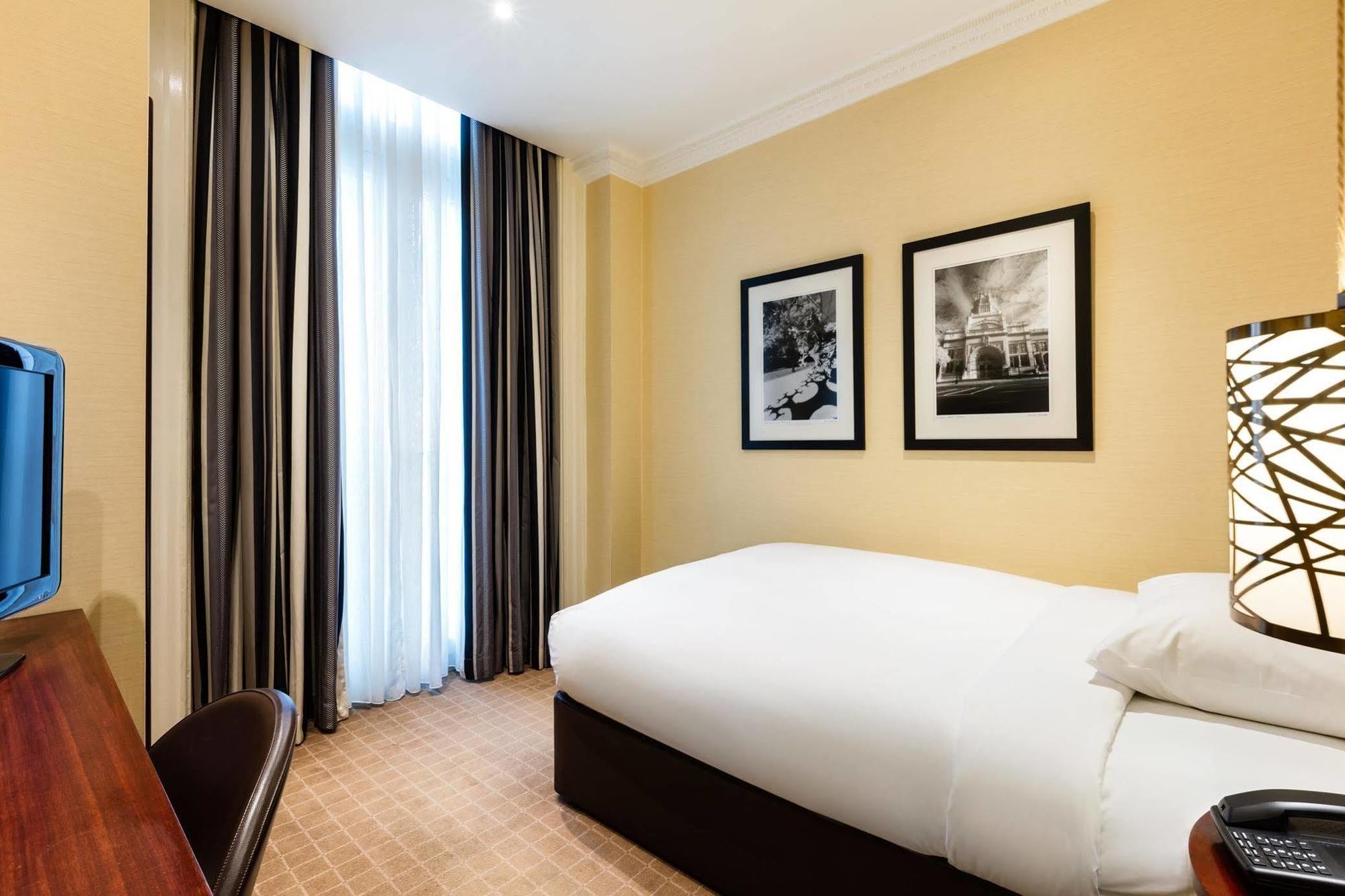 Radisson Blu Hotel, South Kensington - Formerly Vanderbilt 4* Londra