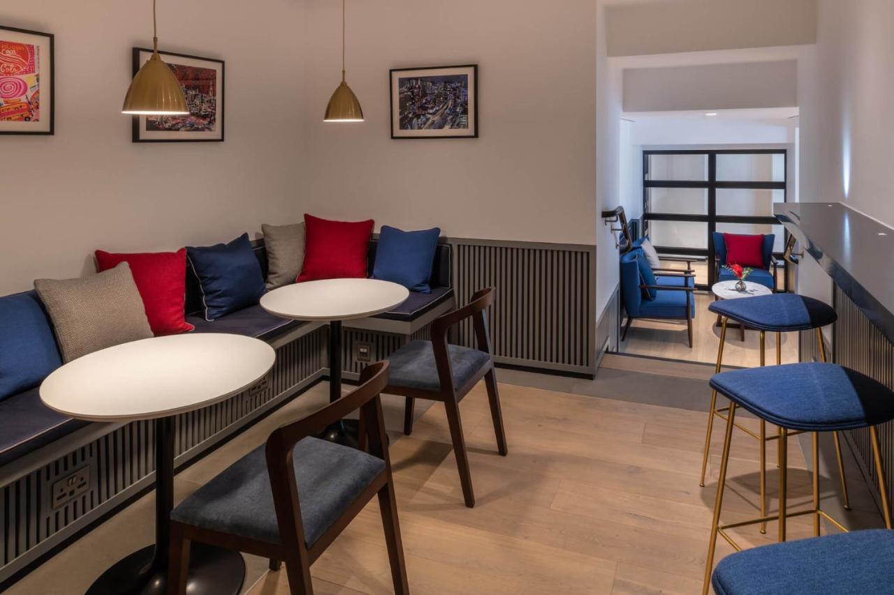The Resident Covent Garden Hotel 4*