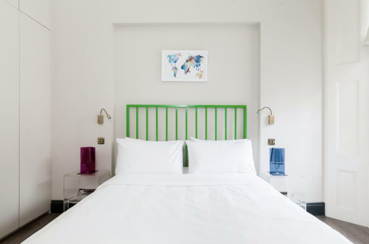 Beautiful 1 Bedroom Ovington Square * Londra