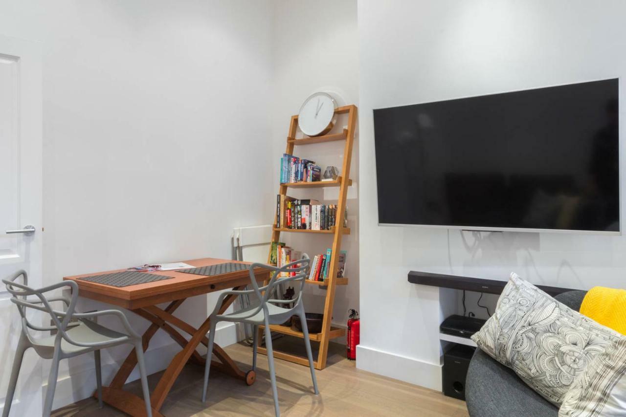 Appartement Modern, Stylish And Luxurious 1 Bed Flat Londen