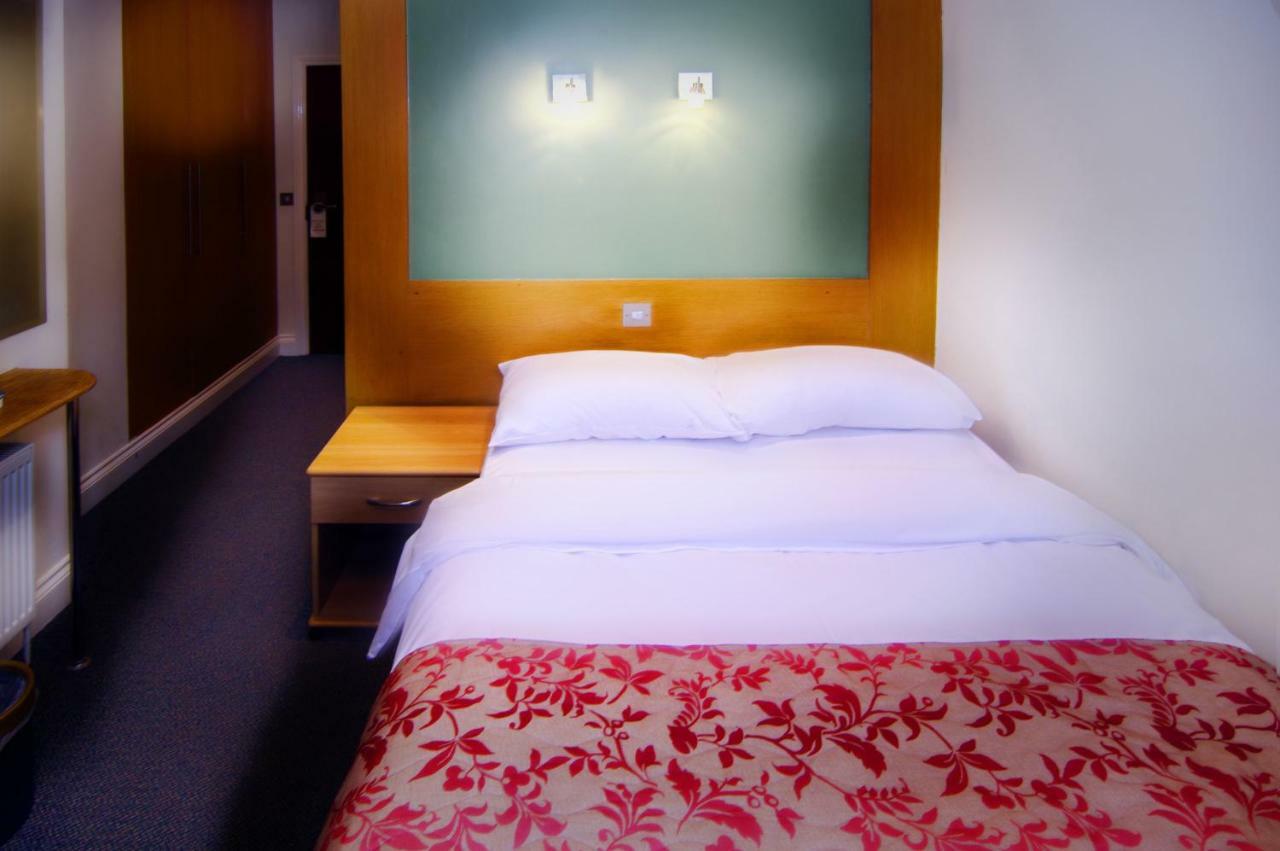 Westbury Hotell