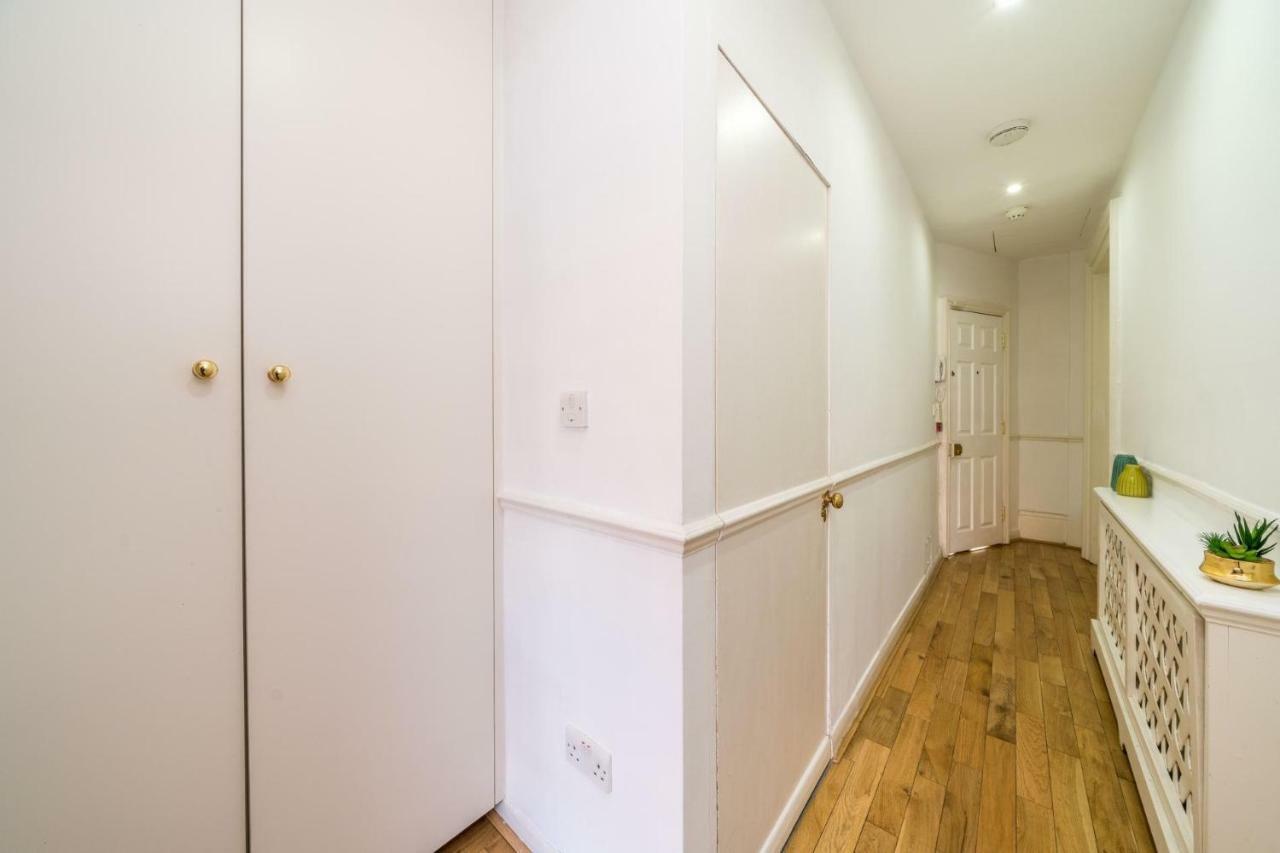 New 1 Bedroom Earls Court Flat Centre Of Appartement *