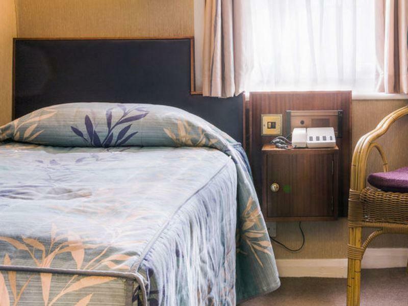 Mitre House 3*