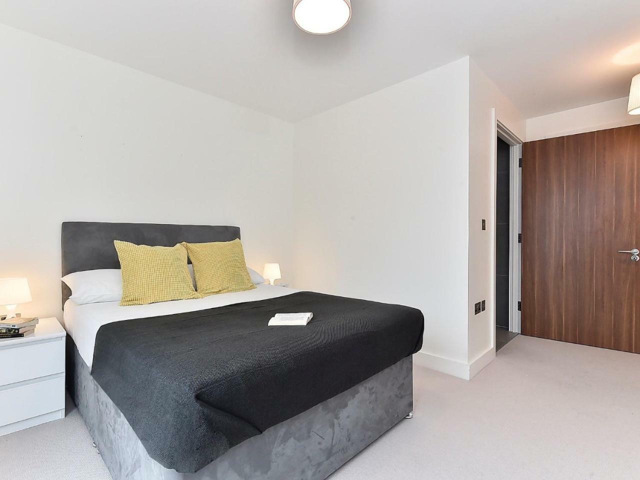 Apartment Apartment Capacity-1 London