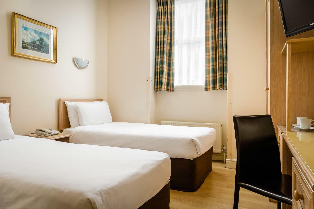 Hotel Henry Viii 4*