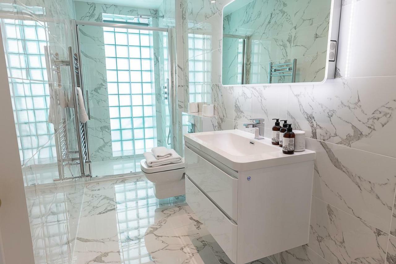 Stylish New Flat Near Mayfair * Londres