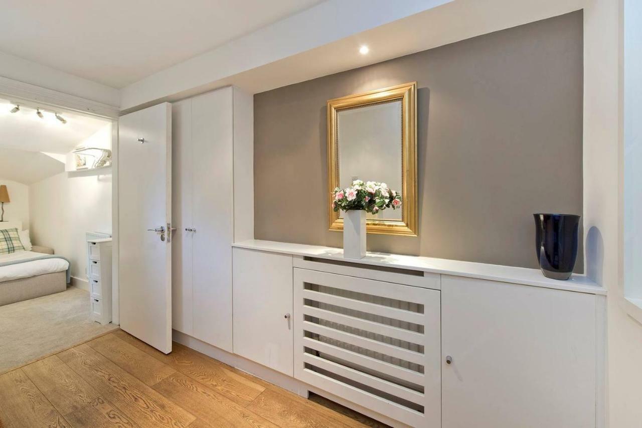 Fantastic 3 Bed In Earls Court Apartment