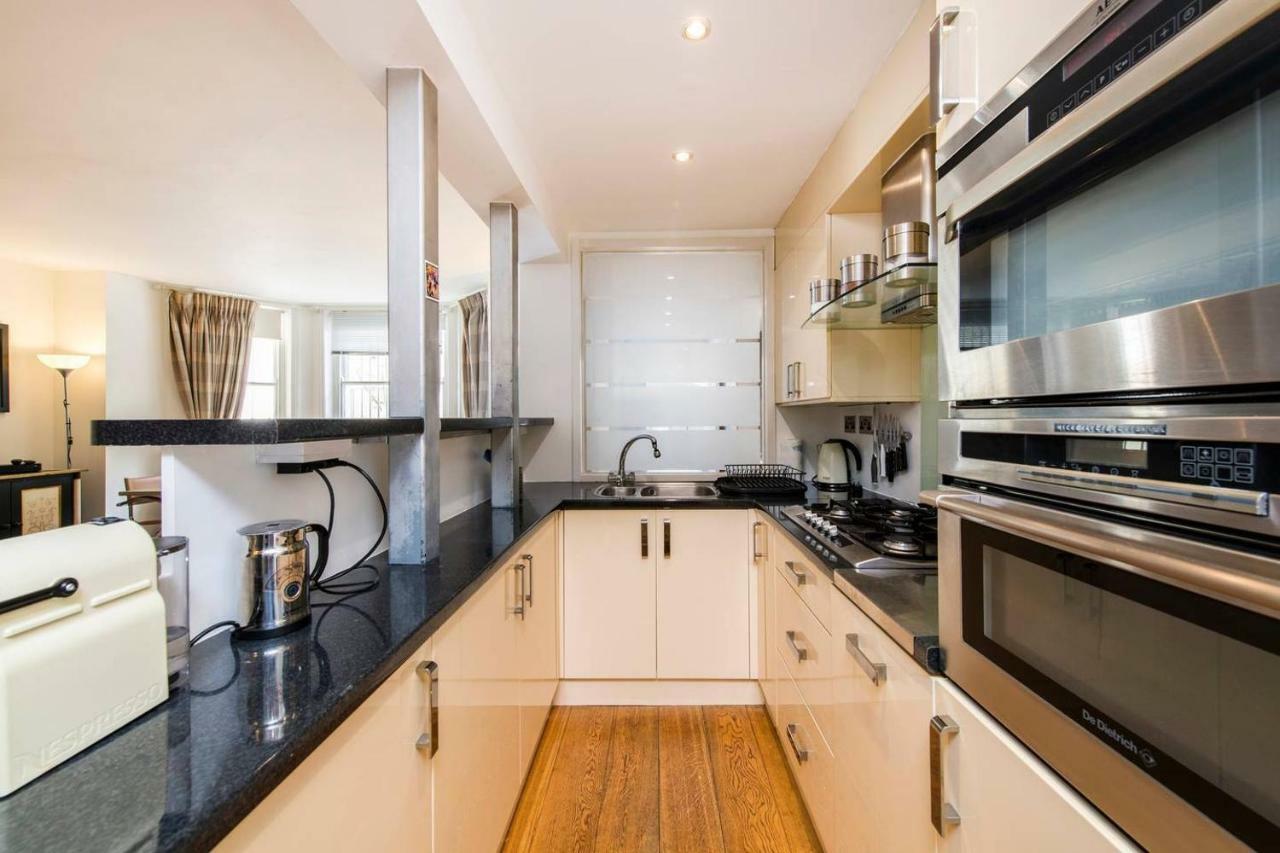 Fantastic 3 Bed In Earls Court London