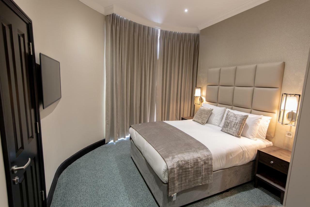 The Crescent Hyde Park Hotell