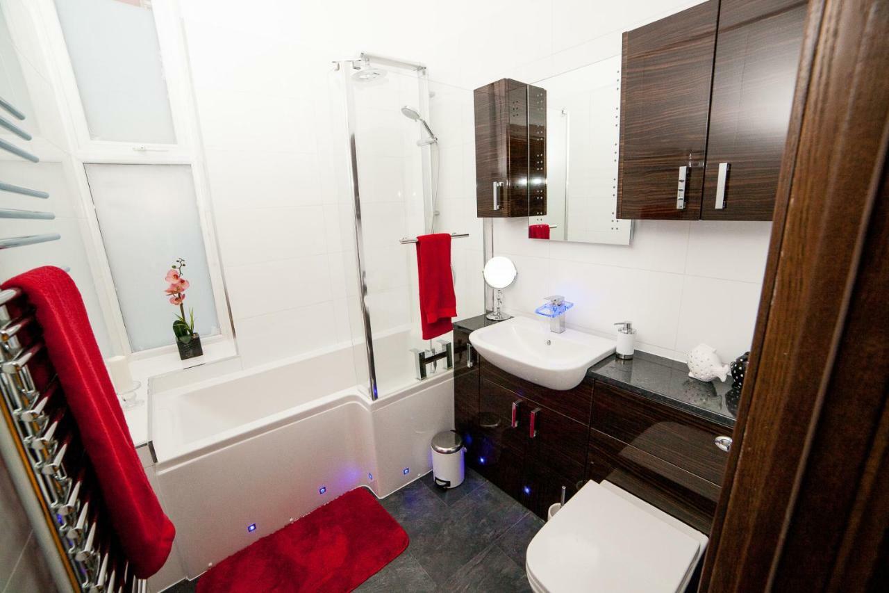 Paddington Deluxe * London