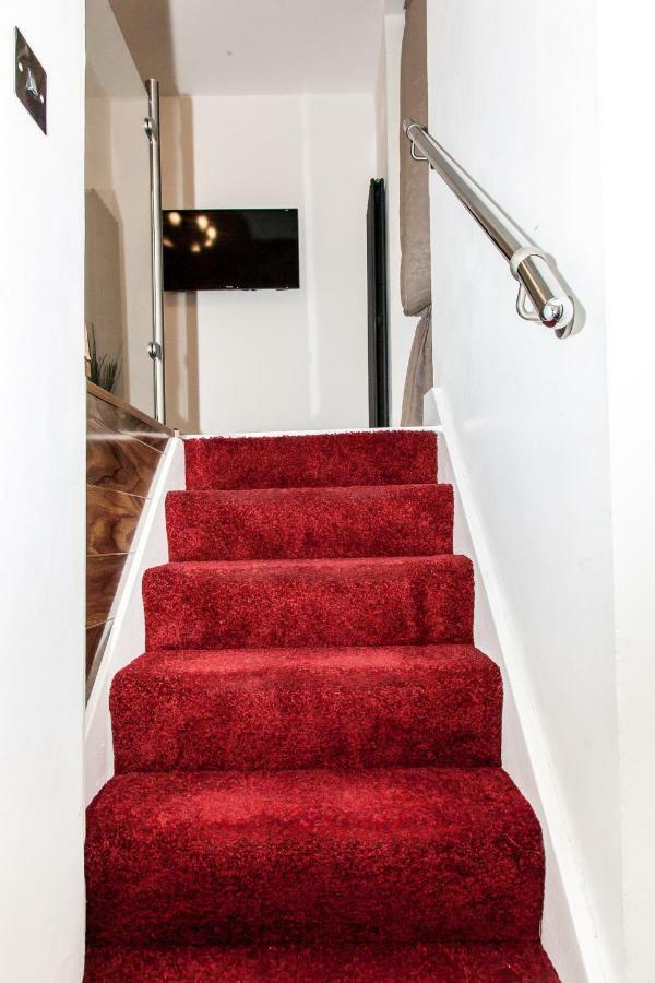 Paddington Deluxe Apartment London
