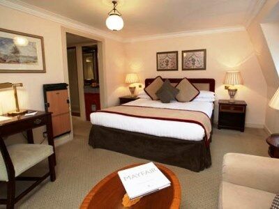 Park Lane Mews 4*