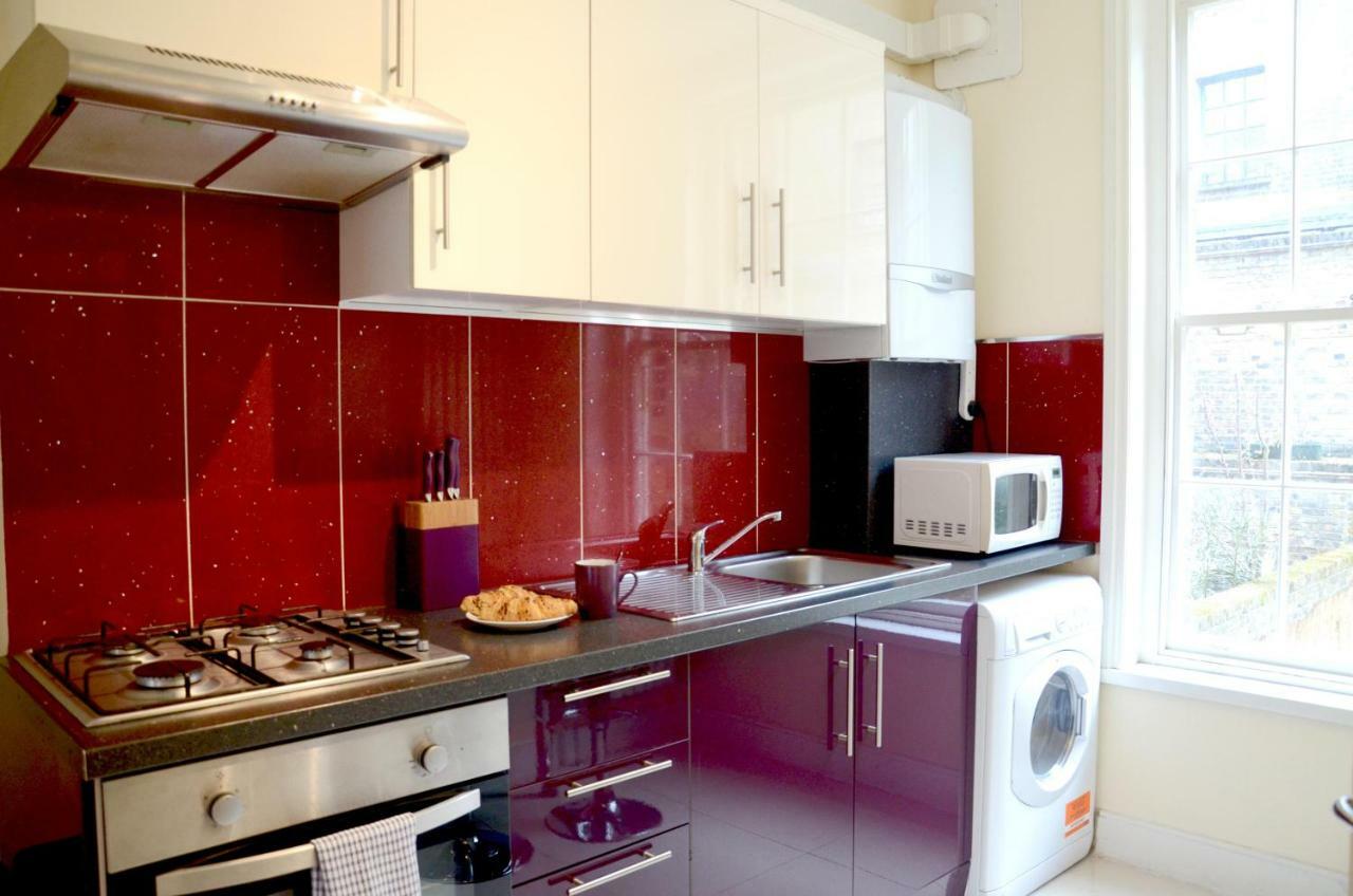 Oyo Home Kings Cross-St Pancras Garden 4 Bedroom