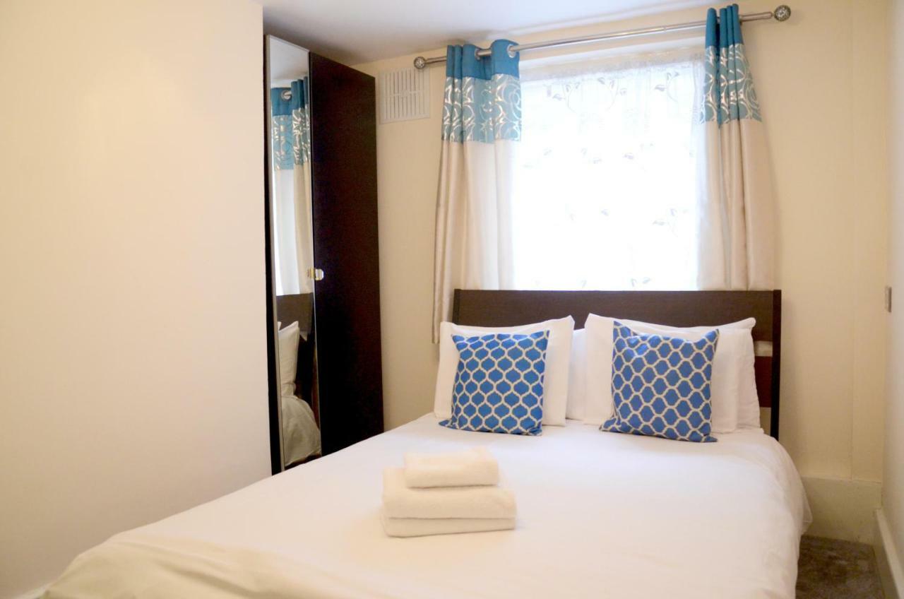 Oyo Home Kings Cross-St Pancras Garden 4 Bedroom London