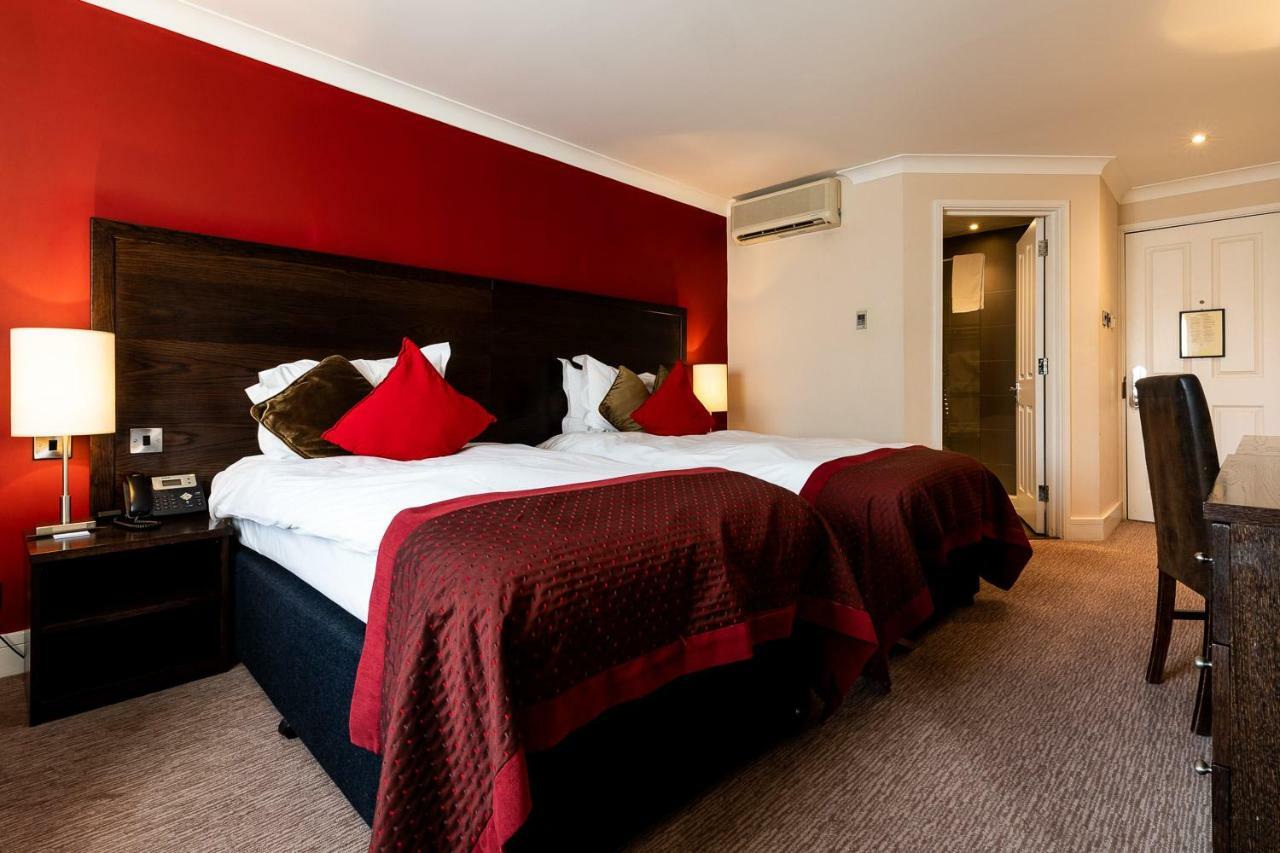 Rose And Crown Hotel 3* London