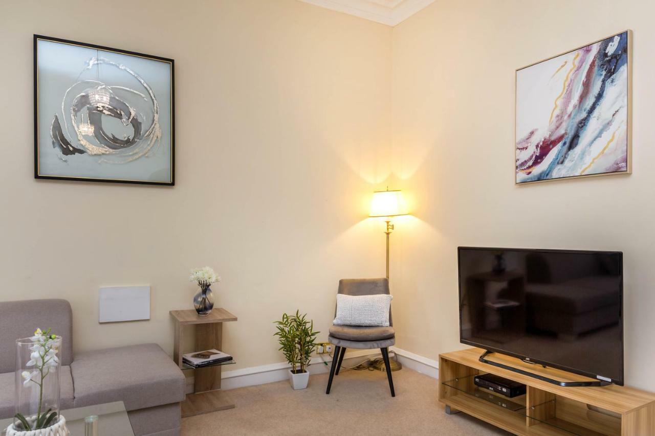 Park Lane Apartments/shaw House *
