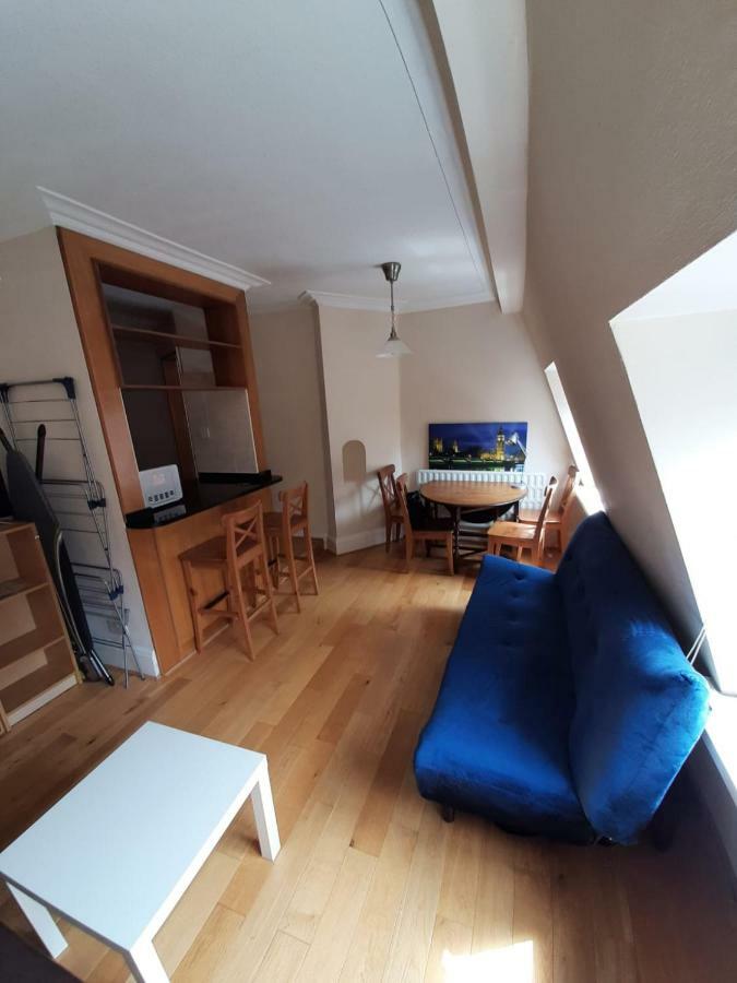 Unique, Exciting And Yours 2rooms Trafalgar Square Londra