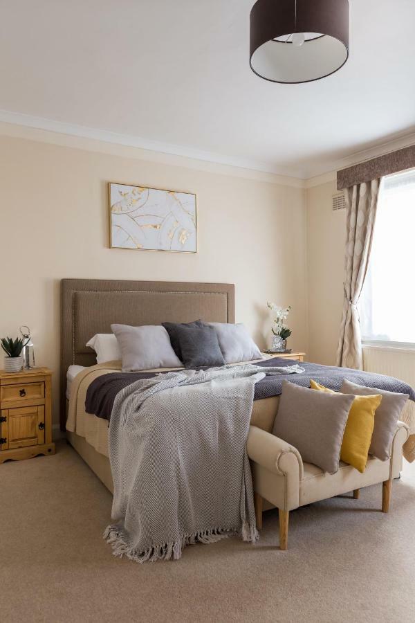 Park Lane Apartments/shaw House Apartment *