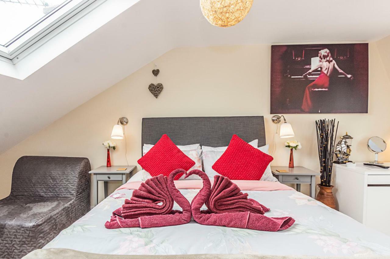 Gjestgiverier Greyhound Road 3*