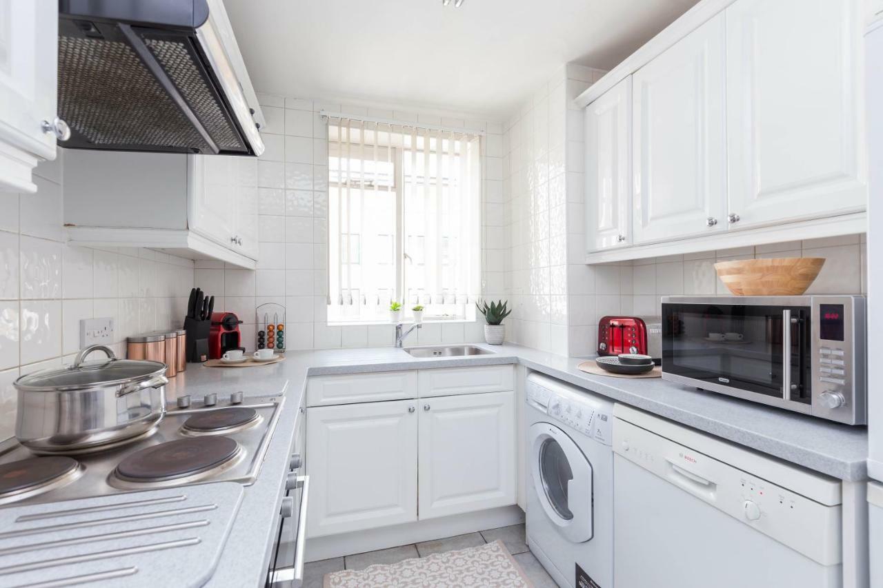 Park Lane Apartments/shaw House London