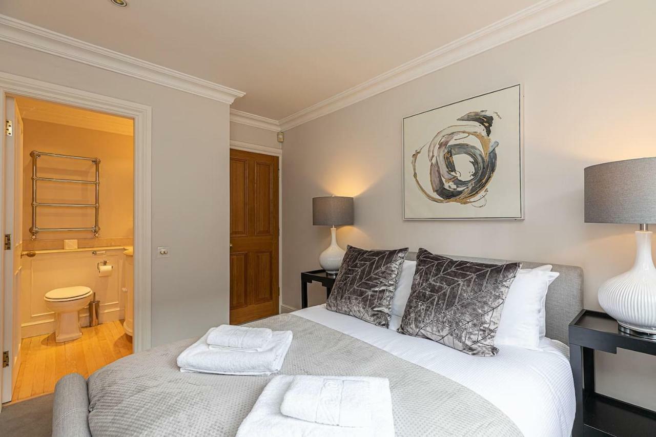 Joivy Stunning 6-bed House Near Harrods In Knightsbridge *
