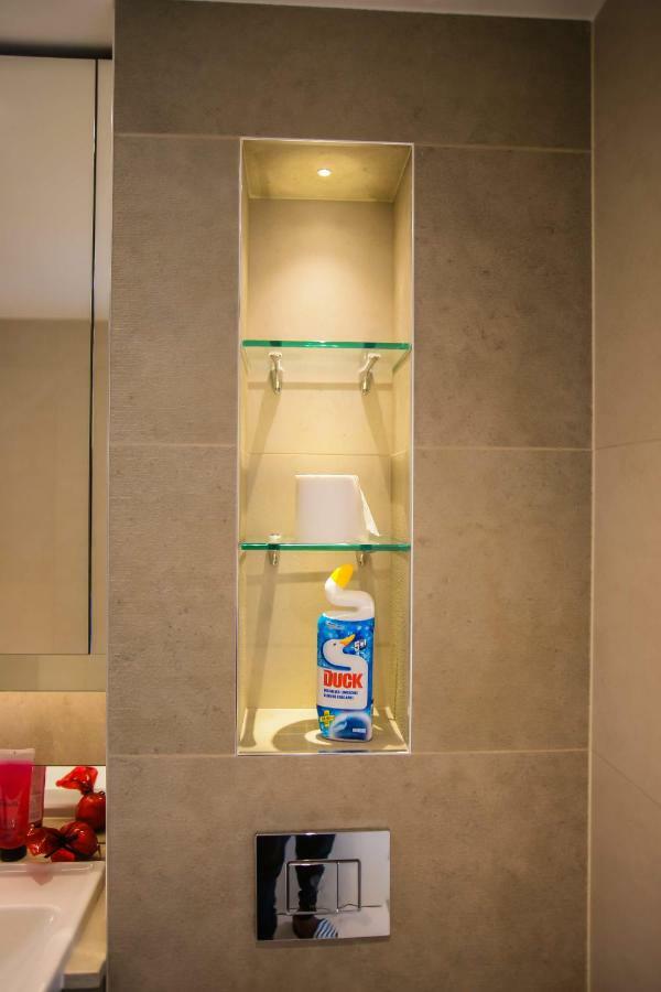 Lejlighed Thames View 2 Bed With Balcony *