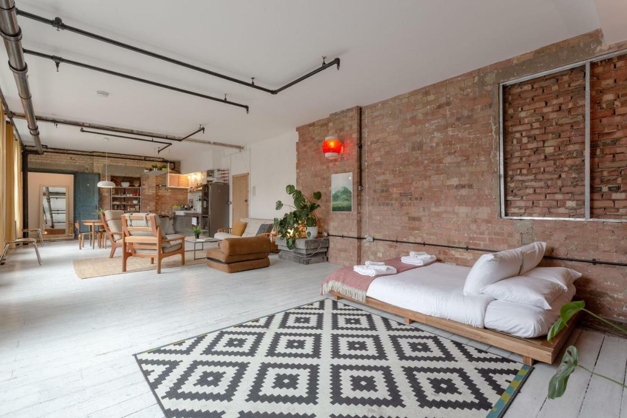 Industrial Open Plan Studio In Hackney Lägenhet