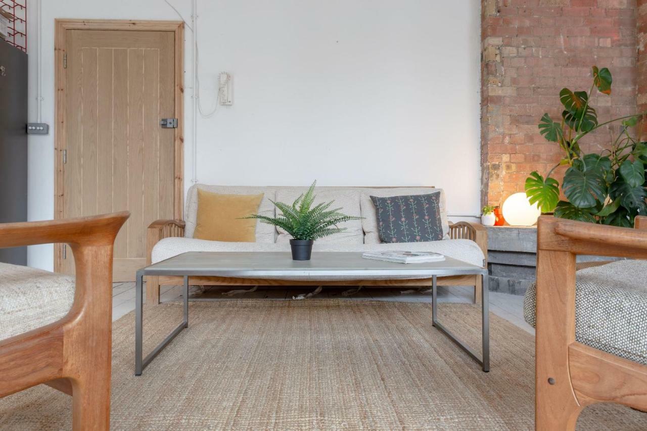 Lägenhet Industrial Open Plan Studio In Hackney London