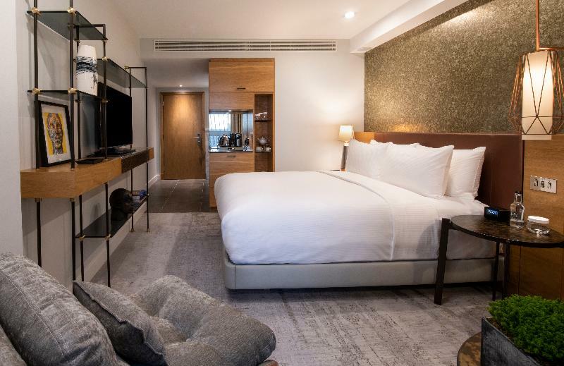 Apartment Lincoln Plaza London