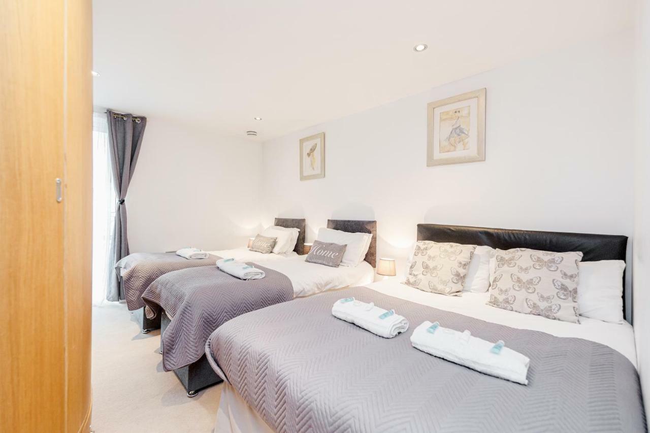 Premium Excel 3 & 2 Bedrooms * London