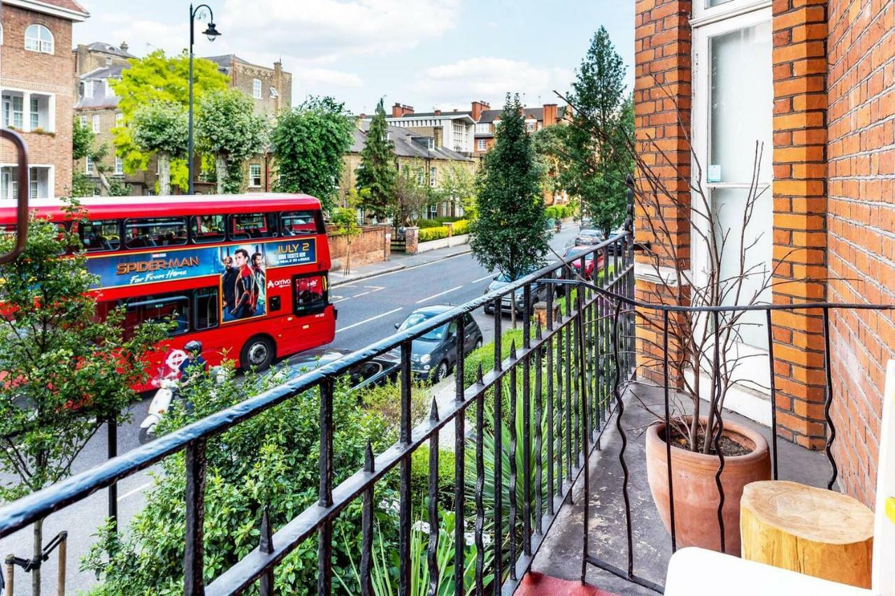 Beaufort Mansions , Chelsea *