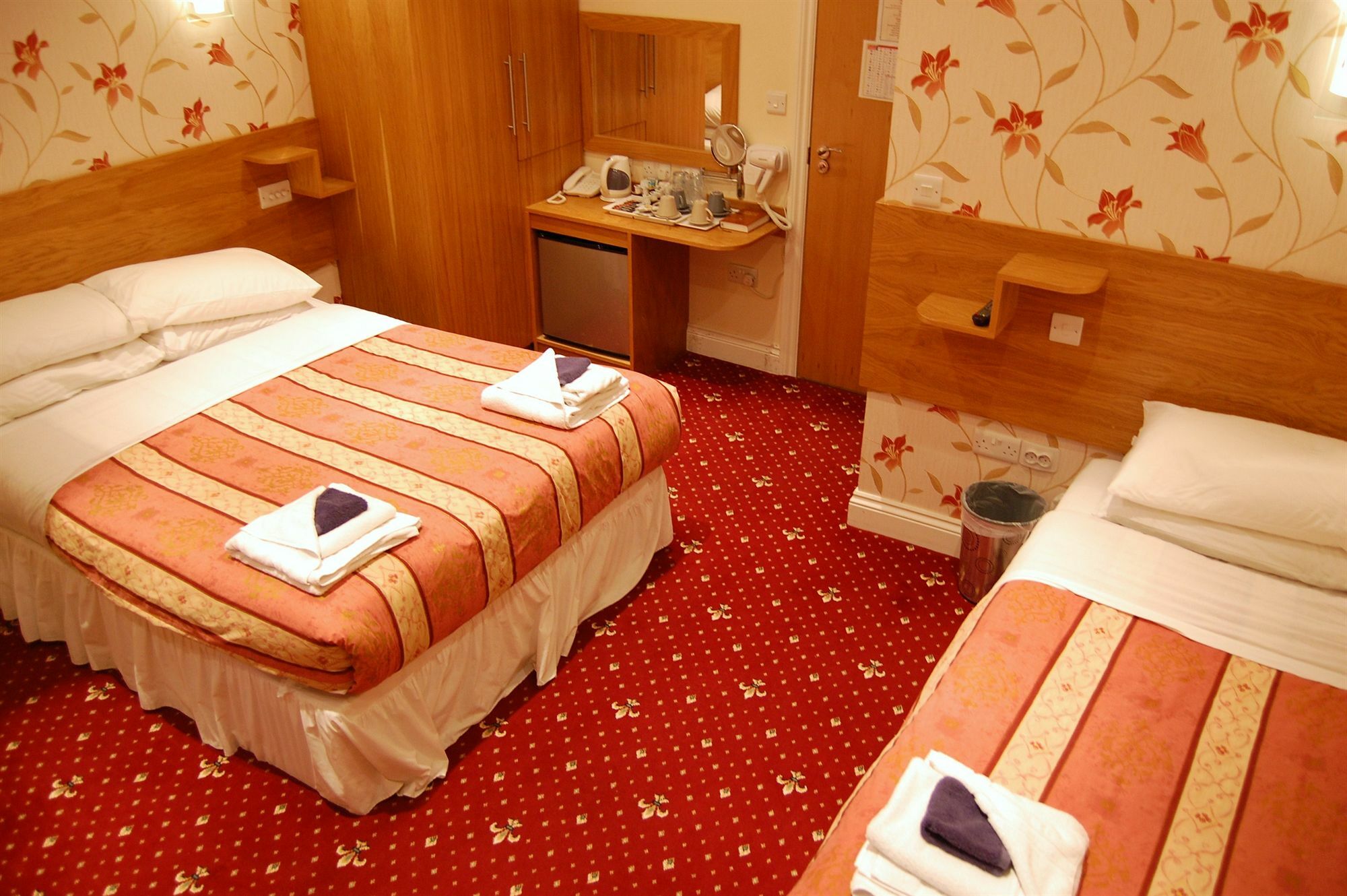 Anchor Hotell 3*
