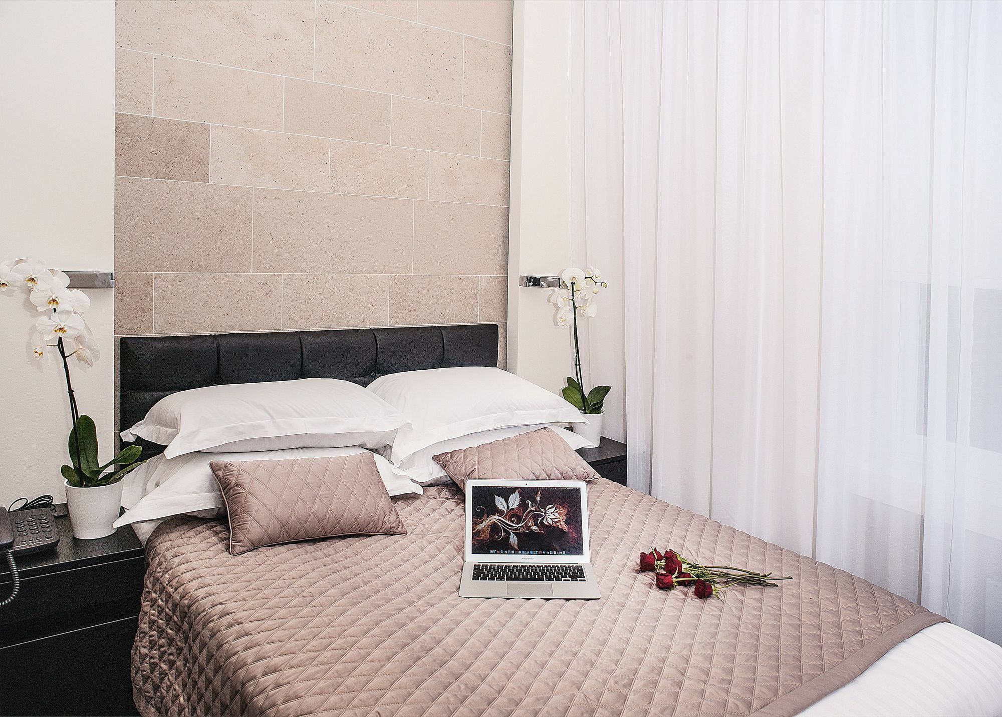 Aparthotel Nox Golders