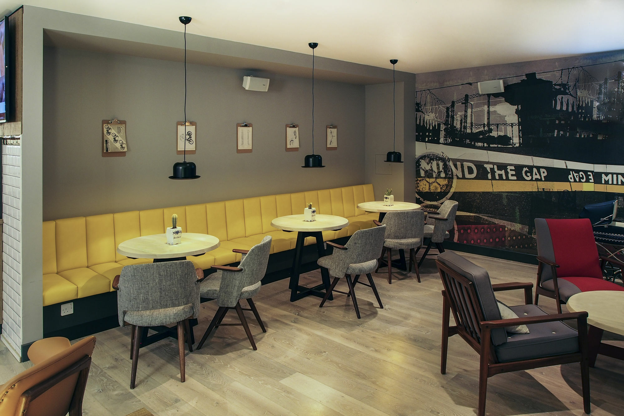 The Corner 3* London