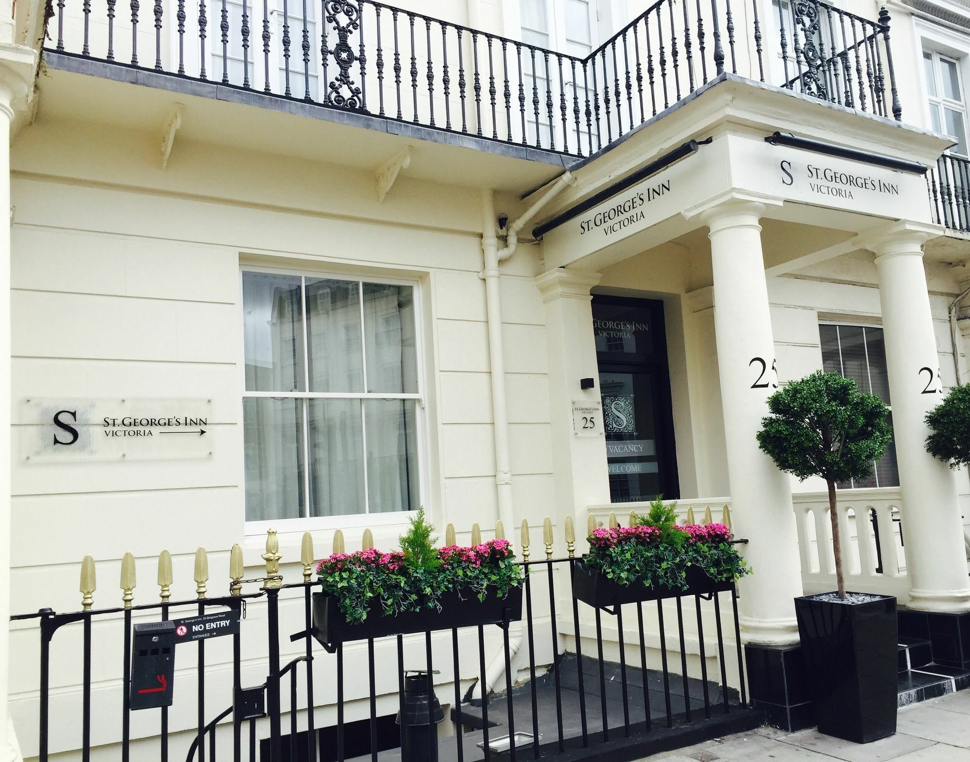 St George's Victoria 3* Londen