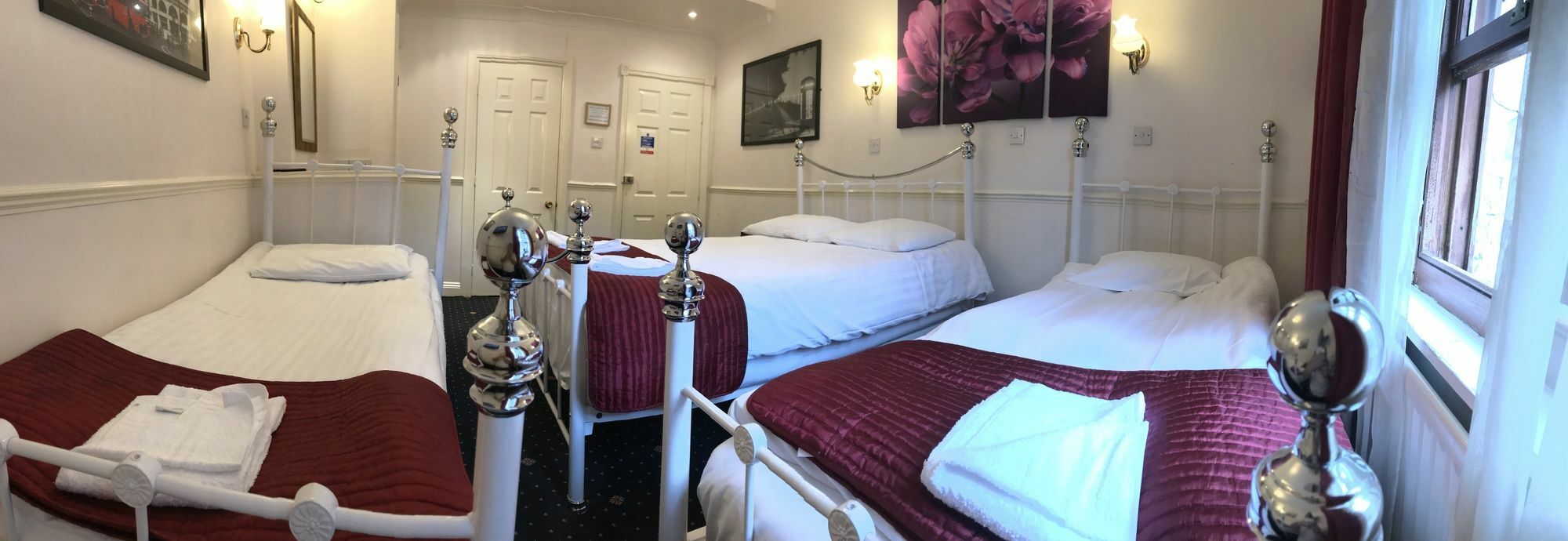 Hotel Springfield 2*