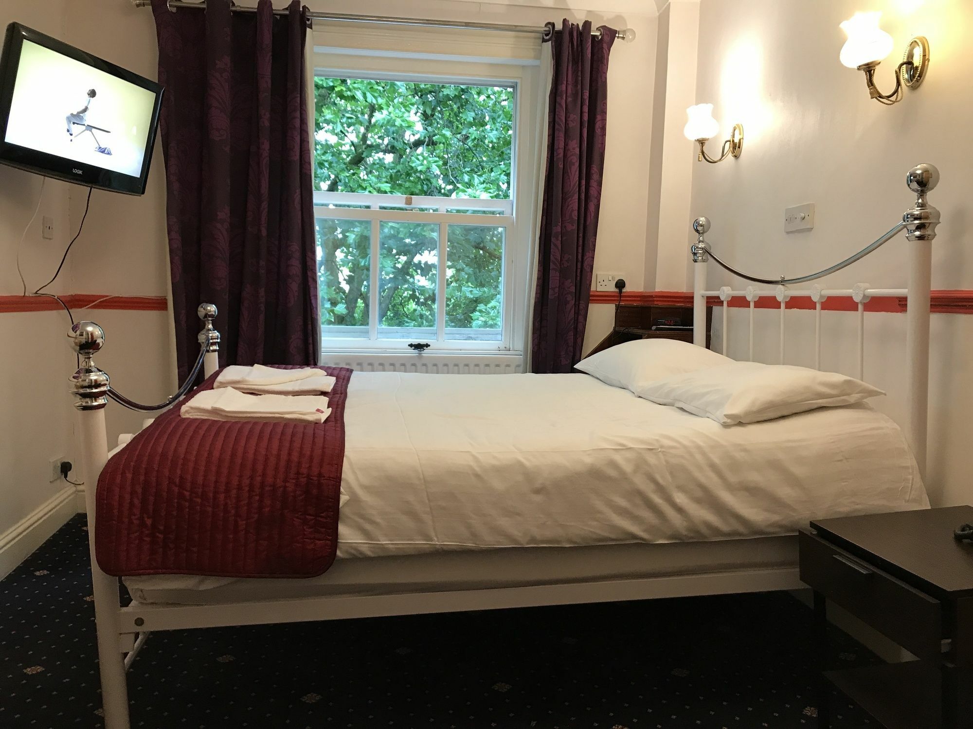 Springfield 2* London