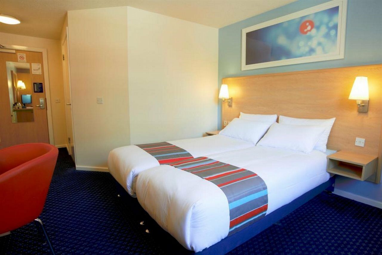 Hotell Travelodge Wembley 3*
