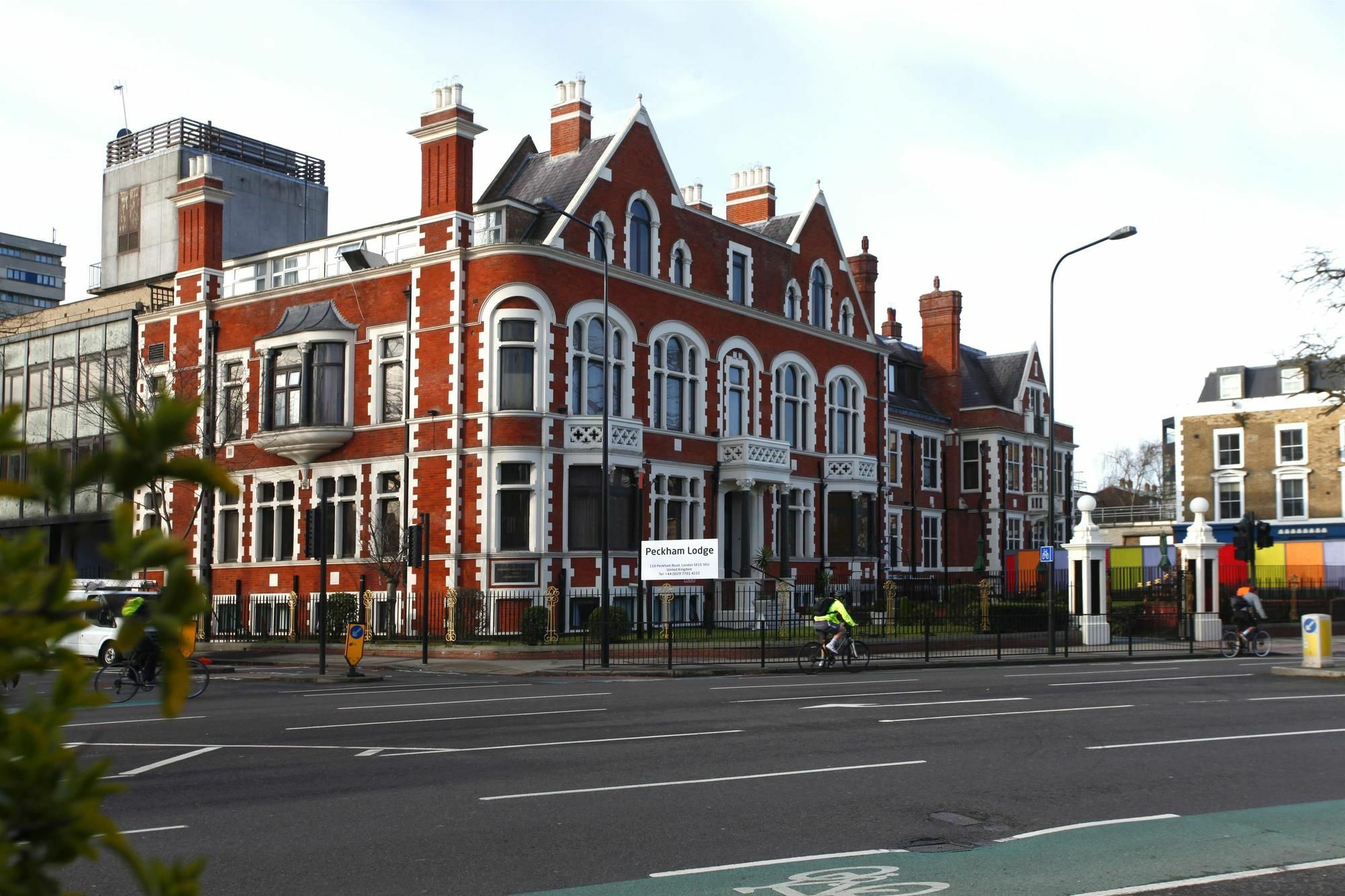 Western Peckham Hotel 3*