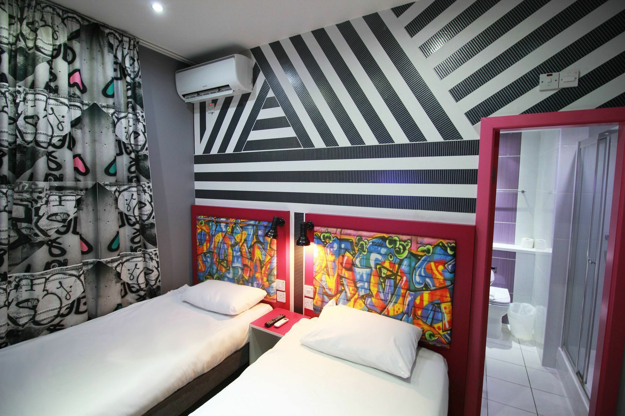 Western Peckham Hotel 3*