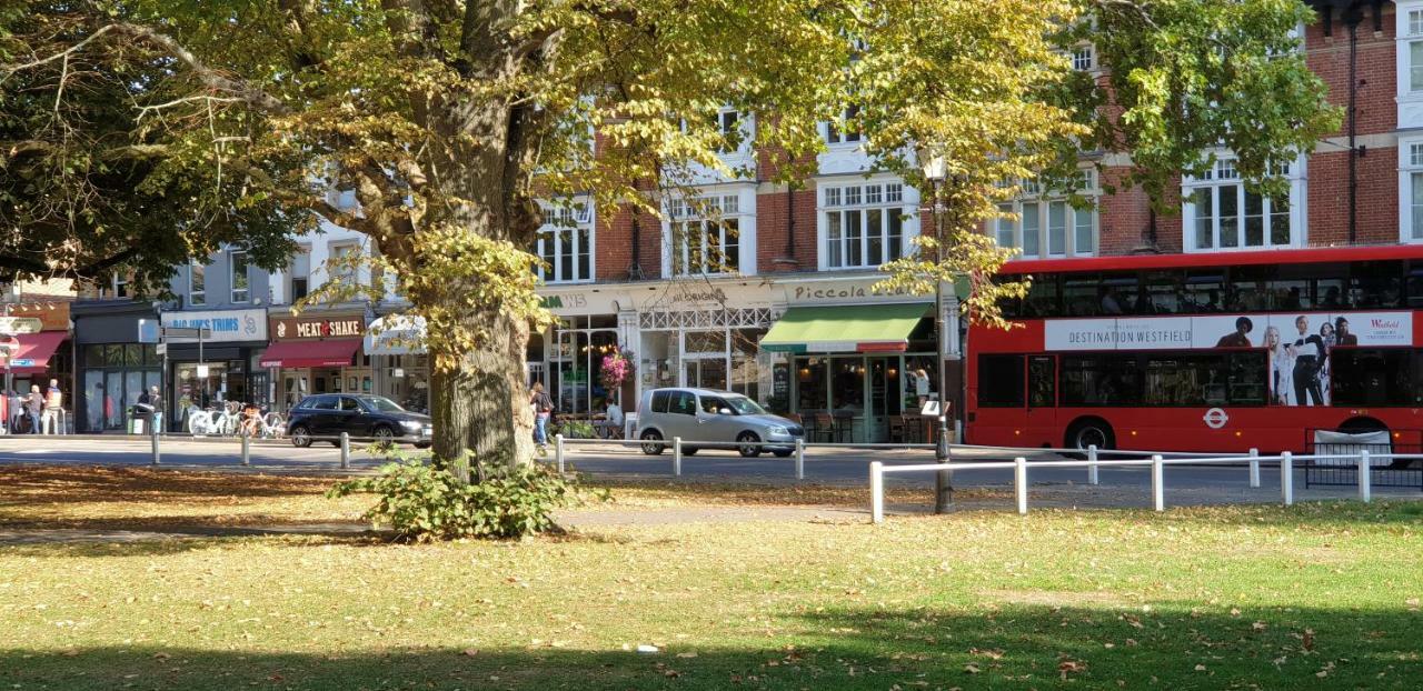 Appartement Heart Of Ealing With Garden Londen