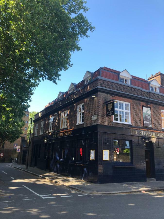 Publove @ The Steam Engine,waterloo Hostel London