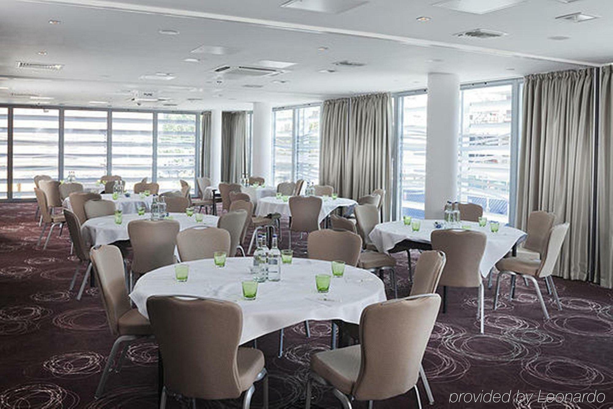 Commercial Road Hotel London