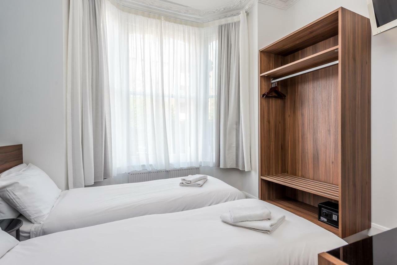 Hotel Queens Drive At Finsbury Park 3*